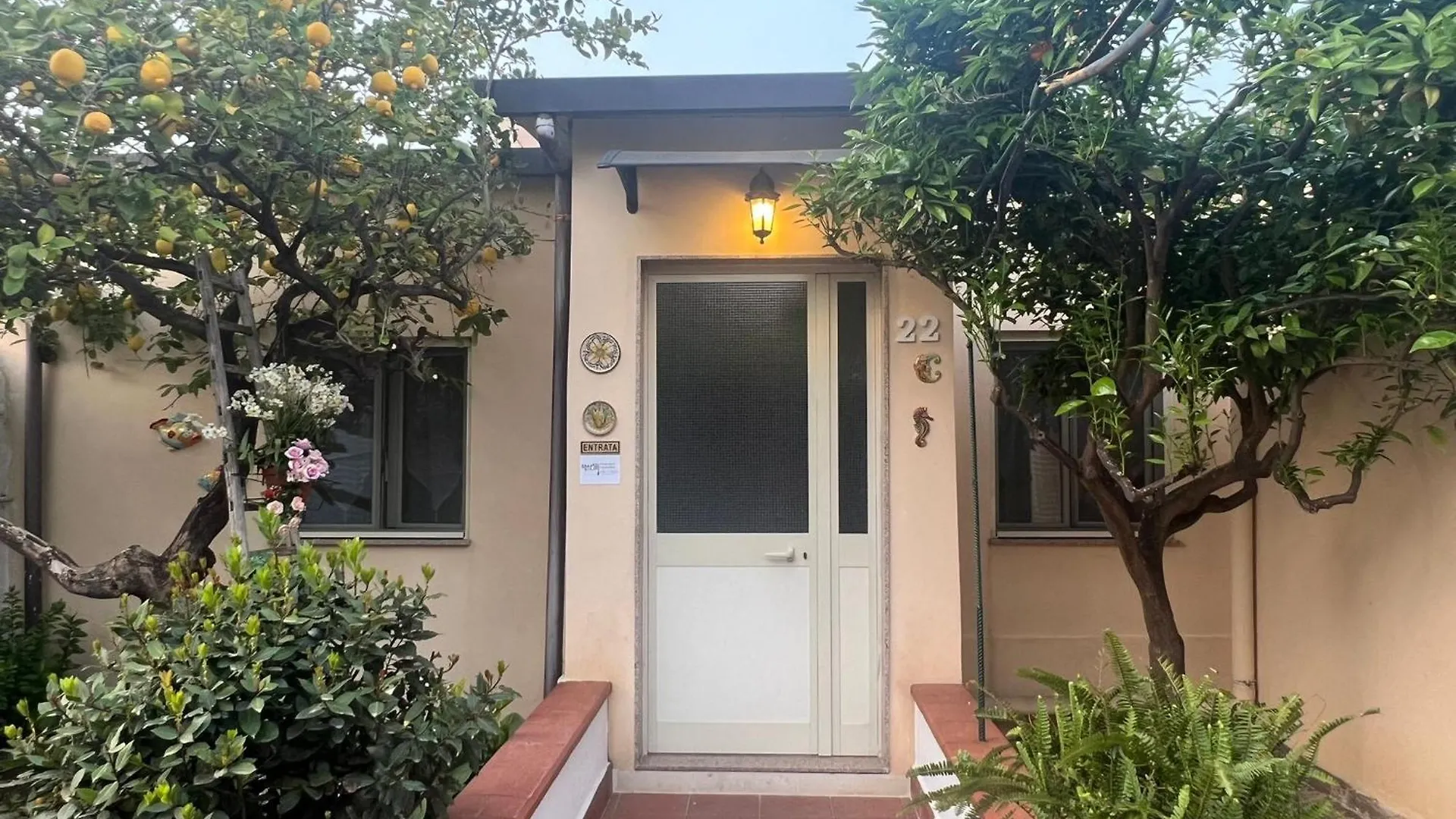 Ferienwohnung Nel Giardino Di Nunziatina Syrakus